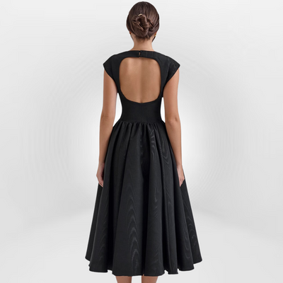 Helena™ - Elegancja w Prostocie